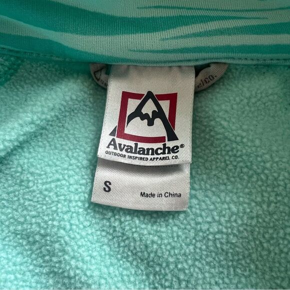 Avalanche Teal Blue Patterned Quarter Zip Pullover - Picture 9 of 10
